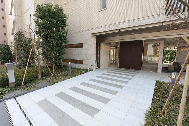 エントランス　エントランス