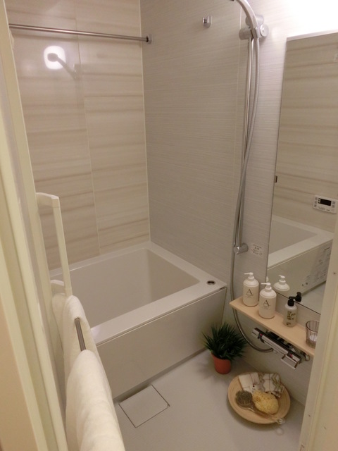 バス・シャワールーム　バス