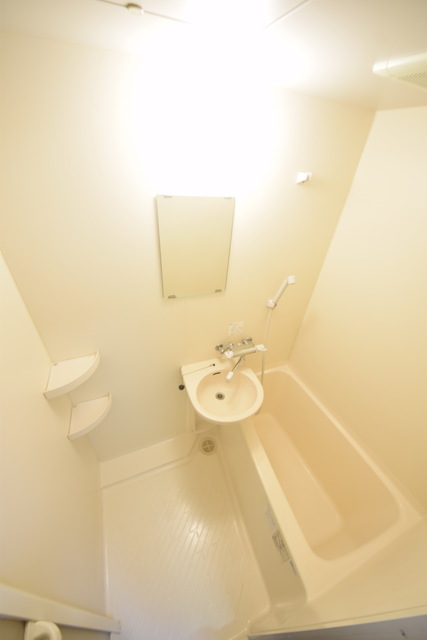 バス・シャワールーム　～いい湯だな～