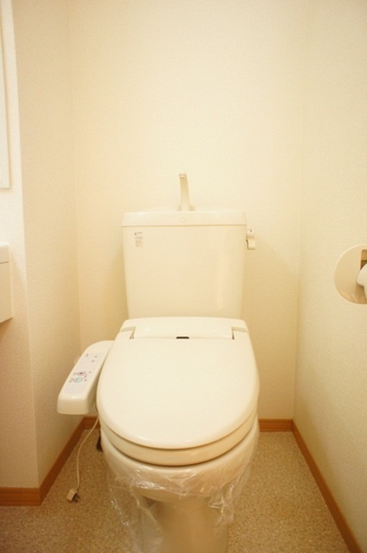 トイレ　図面と現状に相違がある場合には現状を優先