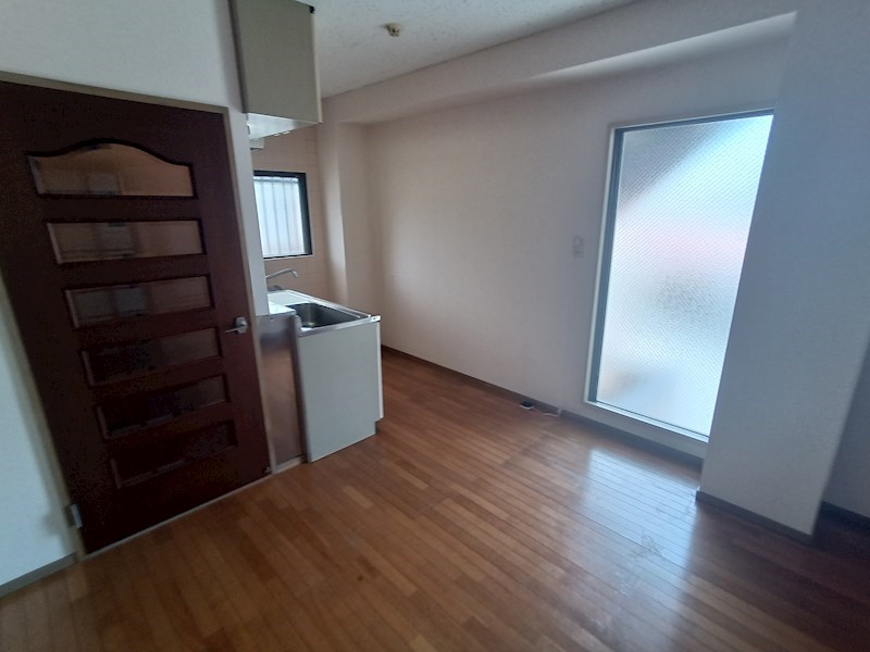 居室・リビング　201号室転用