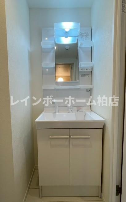 洗面設備　同施工。参考写真。