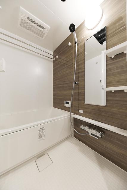 バス・シャワールーム　※写真は同タイプ住戸です。