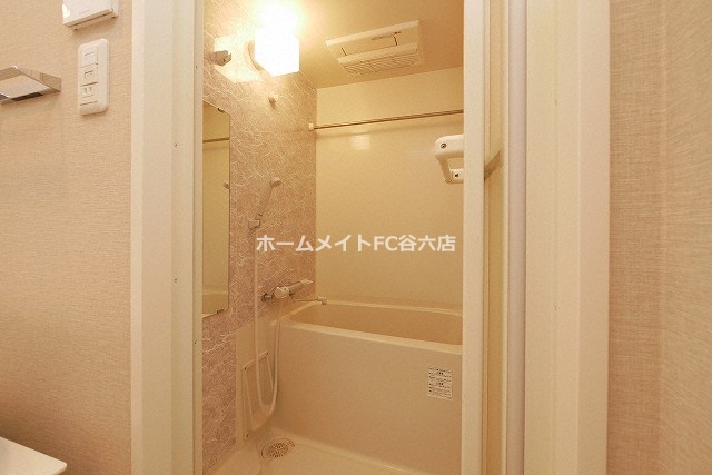 バス・シャワールーム