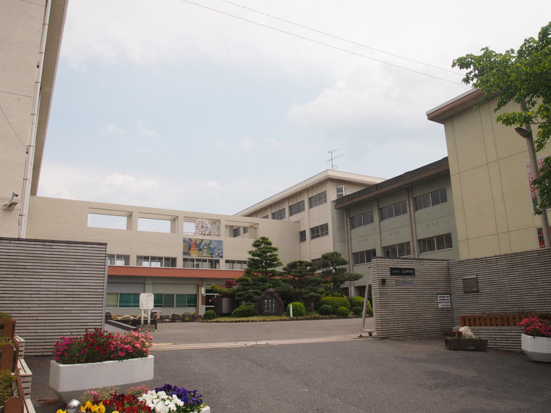 中学校　三笠中学校（中学校）まで1230m