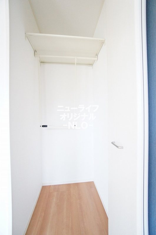 収納　奥行、高さがあり収納力の高いクローゼット★