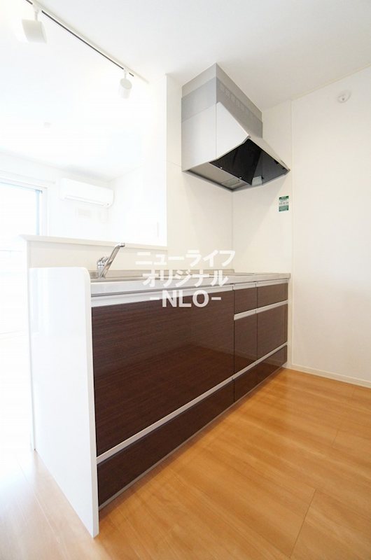 キッチン　使い勝手に優れたスライド式収納を採用しています★