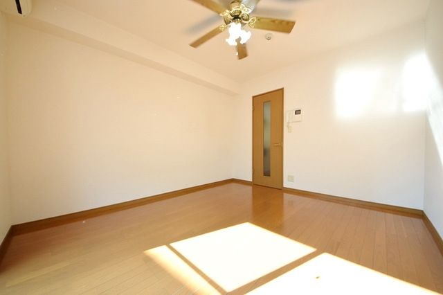 その他部屋・スペース　★洋室７．４帖★