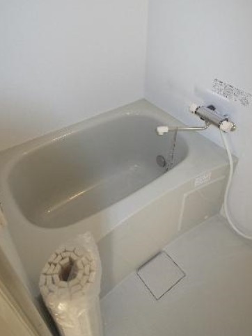 バス・シャワールーム　バスルーム