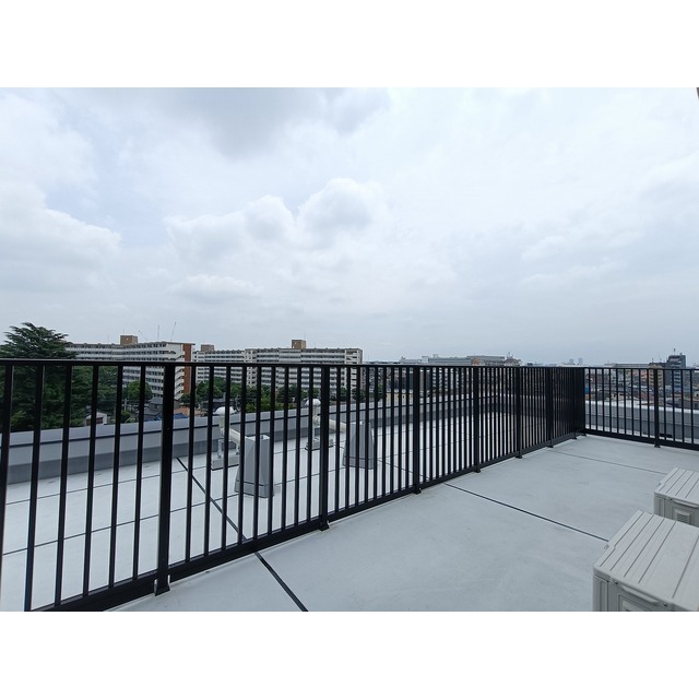 バルコニー　ルーフバルコニー