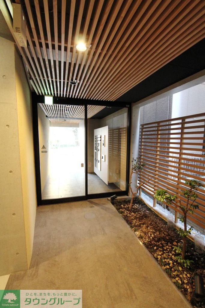 エントランス　エントランス