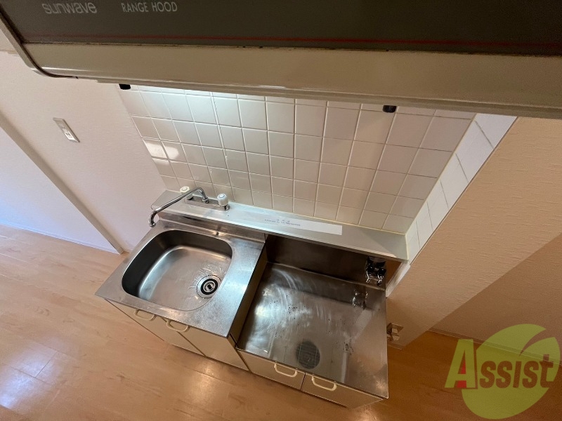 キッチン　キッチンです。一人暮らしなら十分な大きさですね。