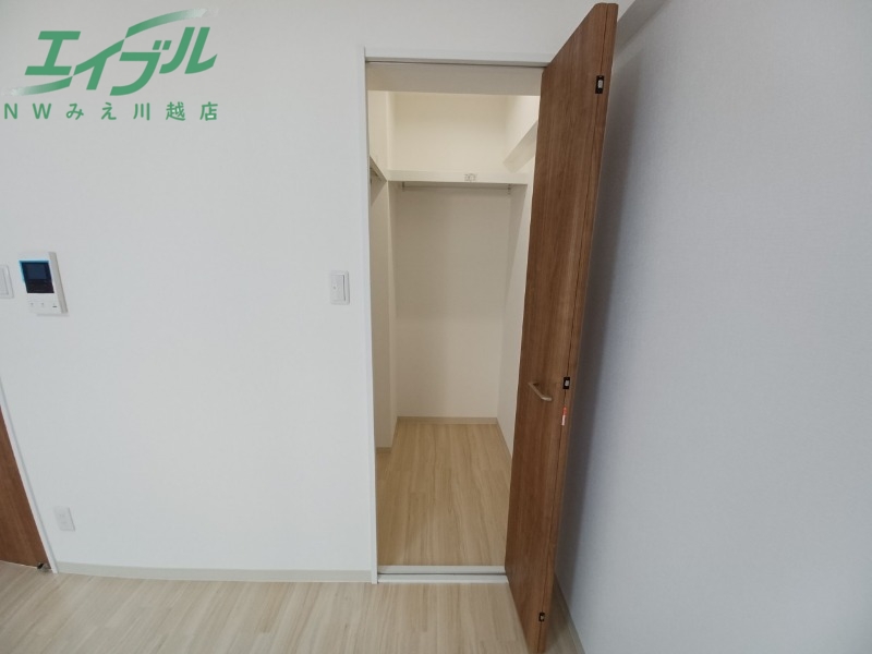 収納　同型参考写真