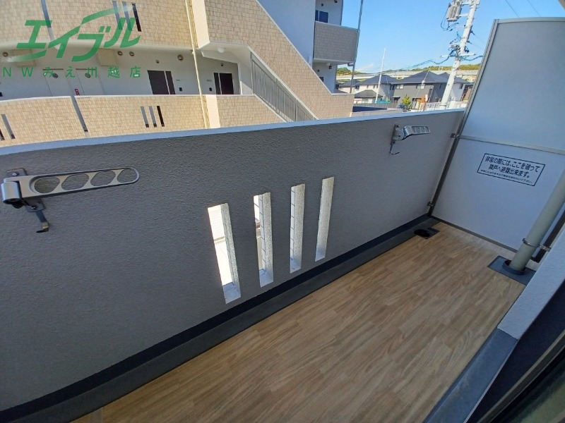 バルコニー　同型参考写真