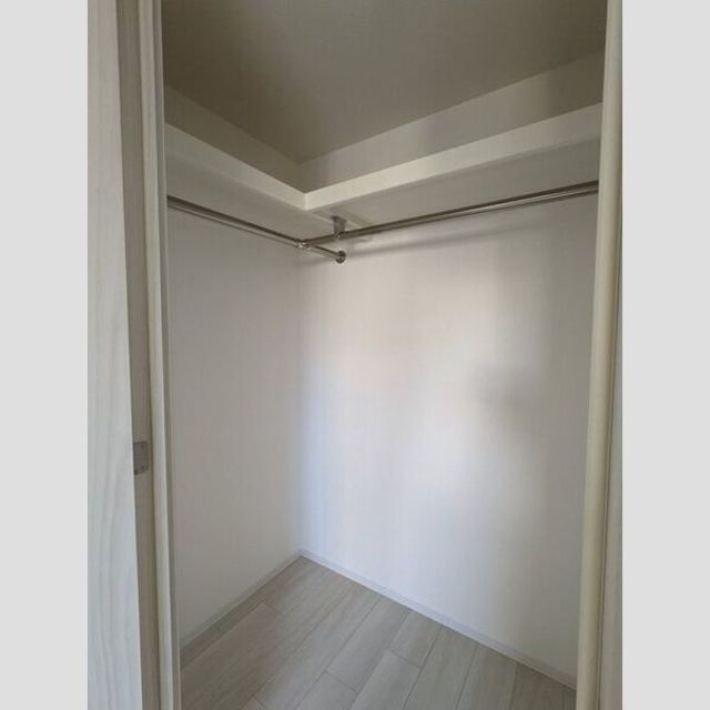 収納　たっぷりと収納できるウォークインクローゼット♪♪