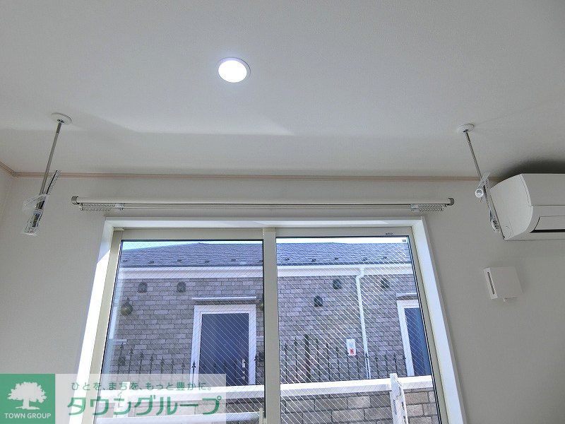 その他　雨の日も安心、室内物干し付き！