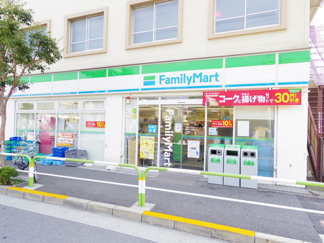 コンビニ　ファミリーマート滝野川一丁目店（コンビニ）まで91m