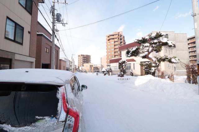 その他共有部分　建物前道路！