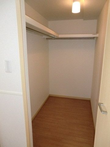 収納　人気のウォークイン収納です