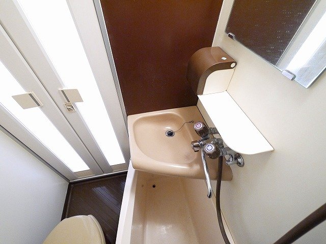 洗面設備　洗面所です