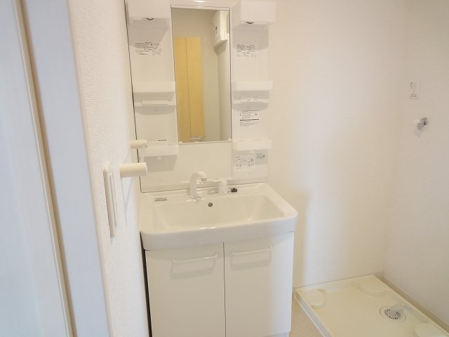 洗面設備　忙しい朝には欠かせない洗面所です