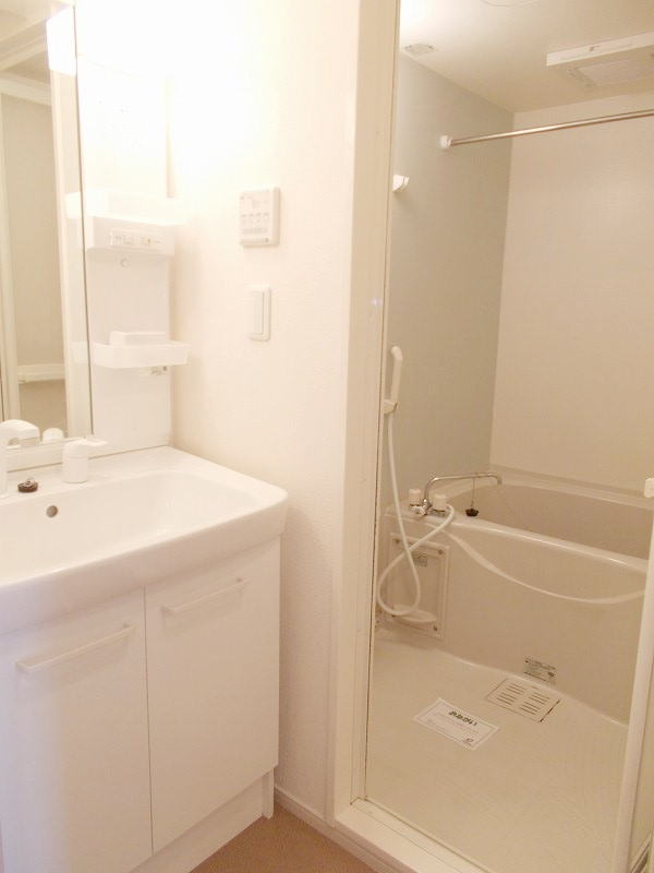 洗面設備　忙しい朝には欠かせない洗面所です♪