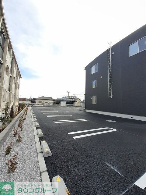 駐車場　駐車場