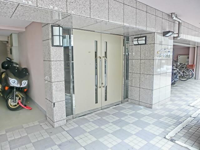 エントランス　落ち着きのあるエントランス周辺