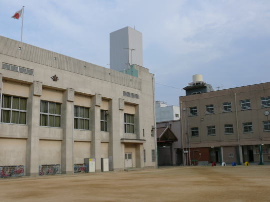 小学校　東小橋小学校（小学校）まで324m
