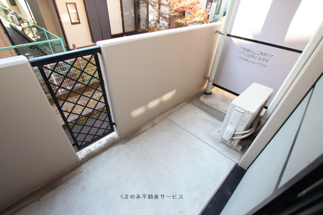 バルコニー　バルコニーがあります コンフォール柿の木205号室　2022