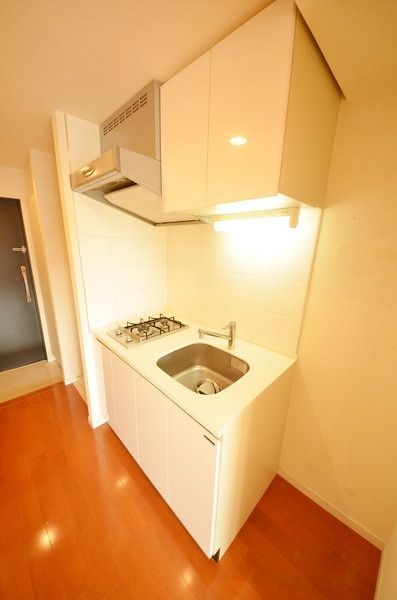 キッチン　♪火力の強い２口ガスコンロ付き♪