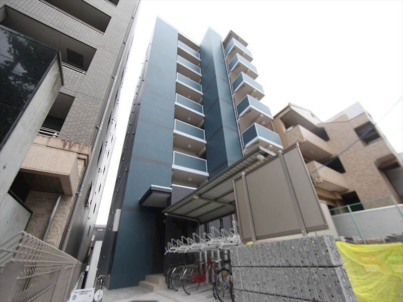 建物外観　外観　オートロック　宅配ＢＯＸ　屋根付き駐輪場有り