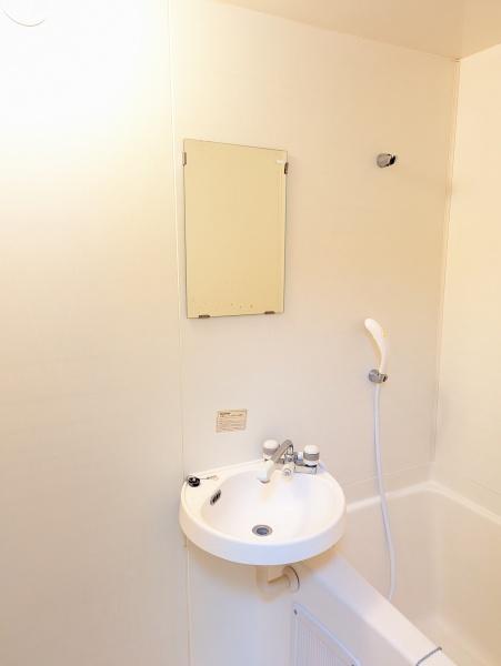 洗面設備　お出かけ前の身だしなみチェック♪