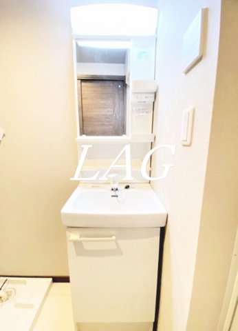 洗面設備　洗面台です。