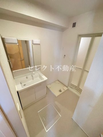 洗面設備　【 ＮＭＯＮ・IIIＬ】コンパクトで使いやすい洗面所