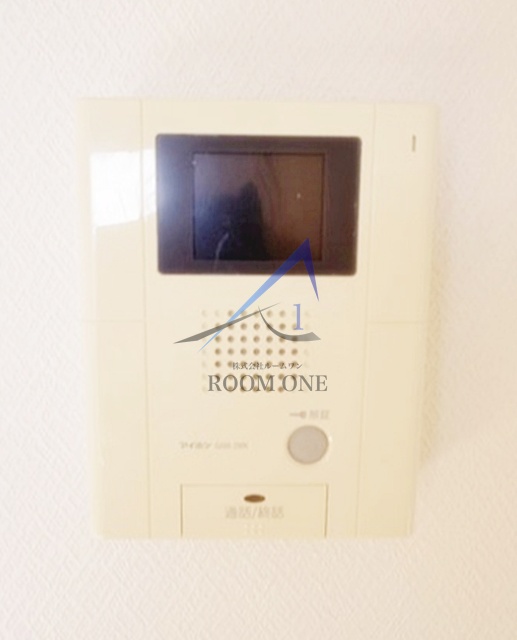 セキュリティ　モニター付きインターホンです。