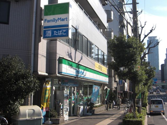 コンビニ　ファミリーマート北河堀店（コンビニ）まで190m