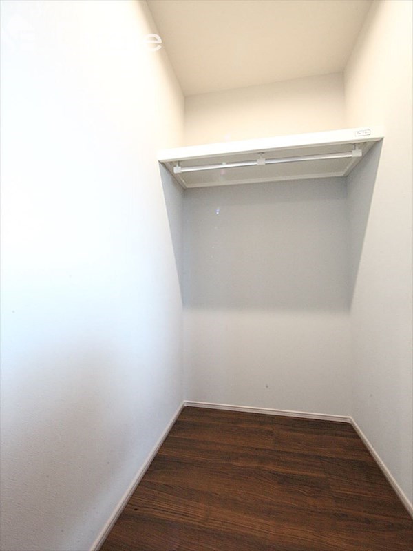 収納　ウォークインクローゼット