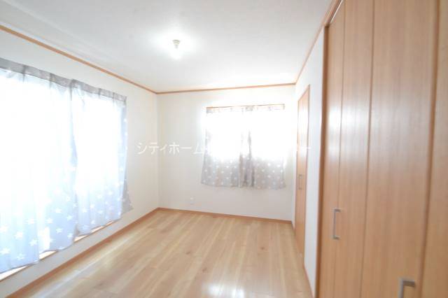 その他部屋・スペース　明るい洋室