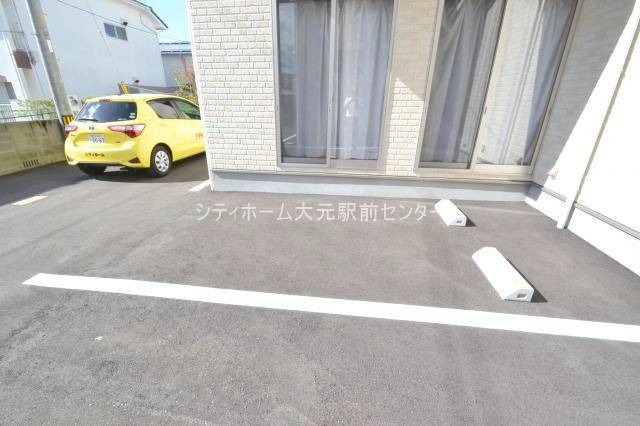 駐車場　駐車場2台付きです