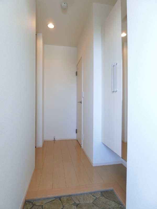 玄関　図面と現状に相違がある場合には現状を優先