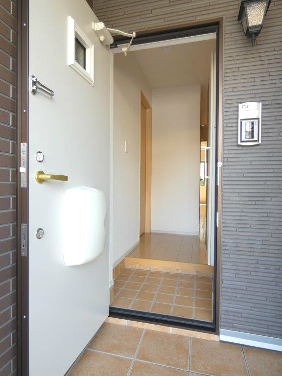 玄関　図面と現状に相違がある場合には現状を優先