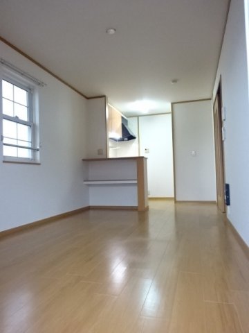 居室・リビング　こちらの居間で趣味の時間をお楽しみください