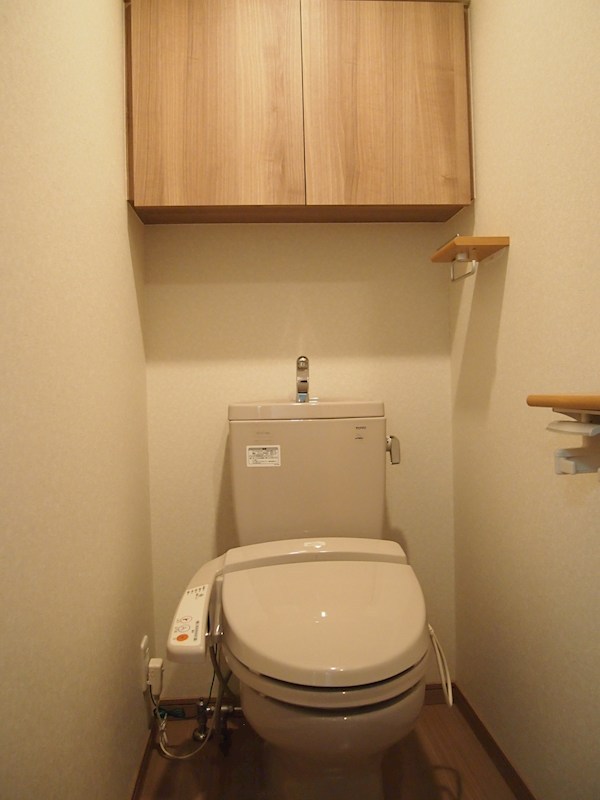 トイレ　トイレ