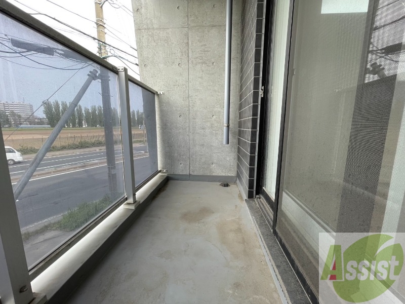 バルコニー　バルコニーが付いていますので一息ついてみてはいかがですか。