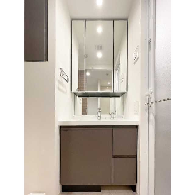 洗面設備　洗面所です