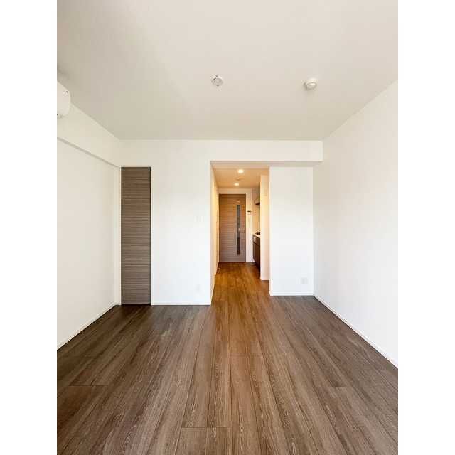 居室・リビング　こちらのリビングで趣味の時間をお楽しみください