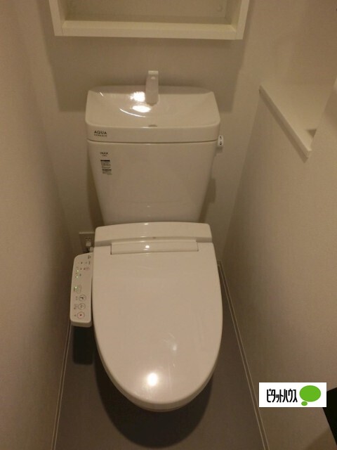 トイレ　温水洗浄便座です！
