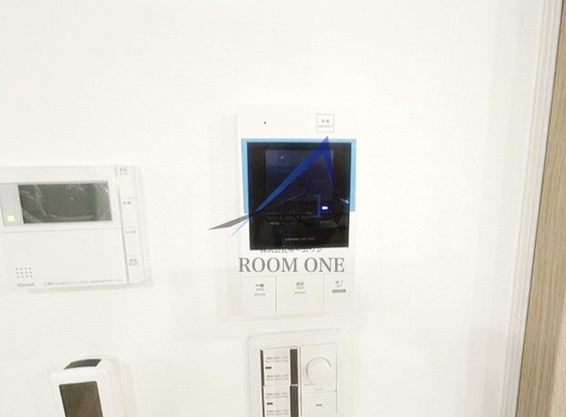 セキュリティ　モニター付きインターホンです。