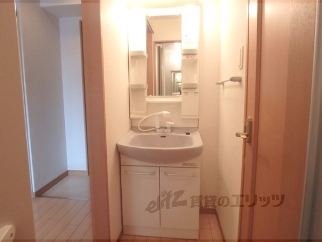 洗面設備　独立洗面台